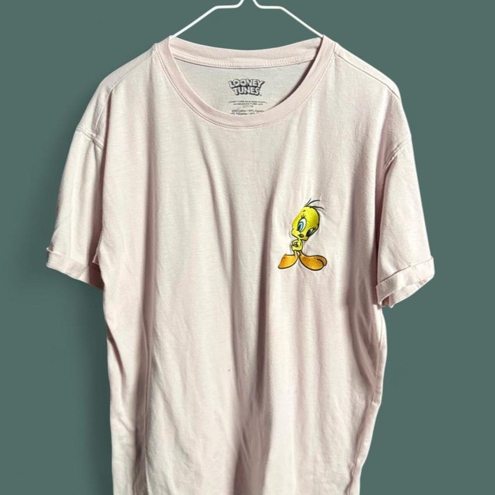 Looney Tunes Pink Graphic Tee Juniors L Tweety Bugs Bunny Sylvester Daffy Duck